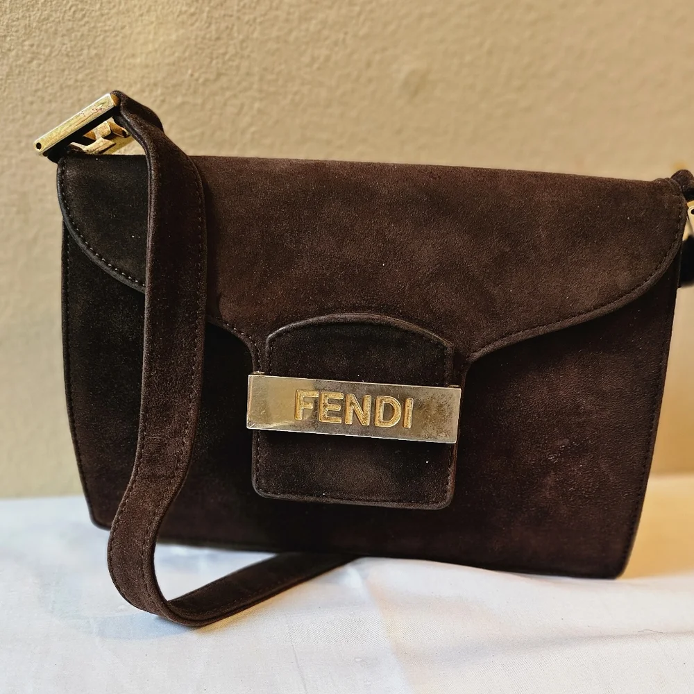 Vintage FENDI bag - Picture 7 of 11